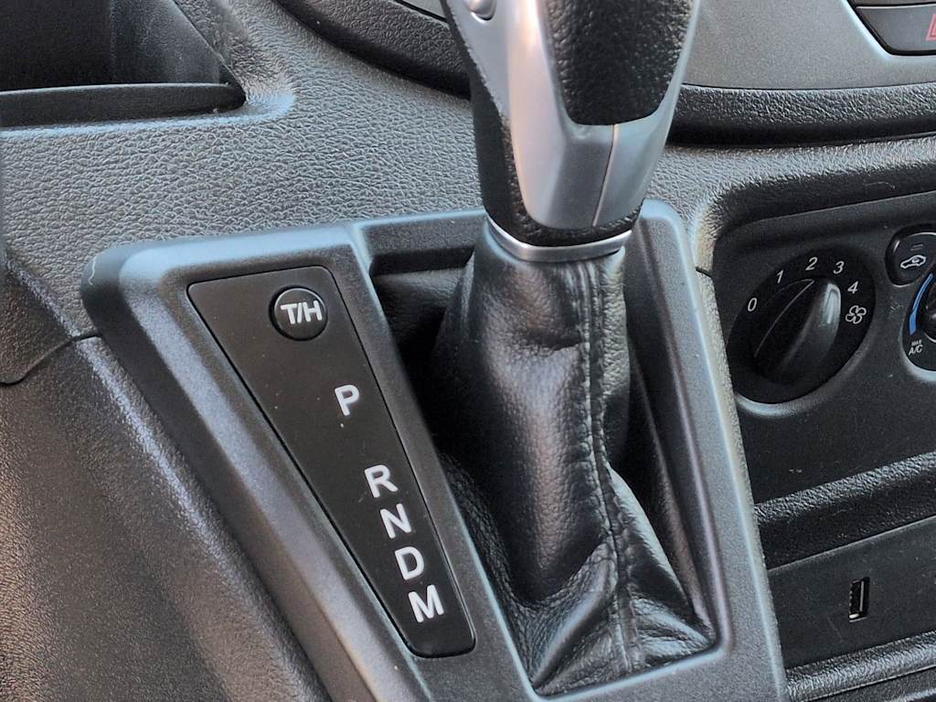 Thumbnail: 2016 Ford Transit Series - 15