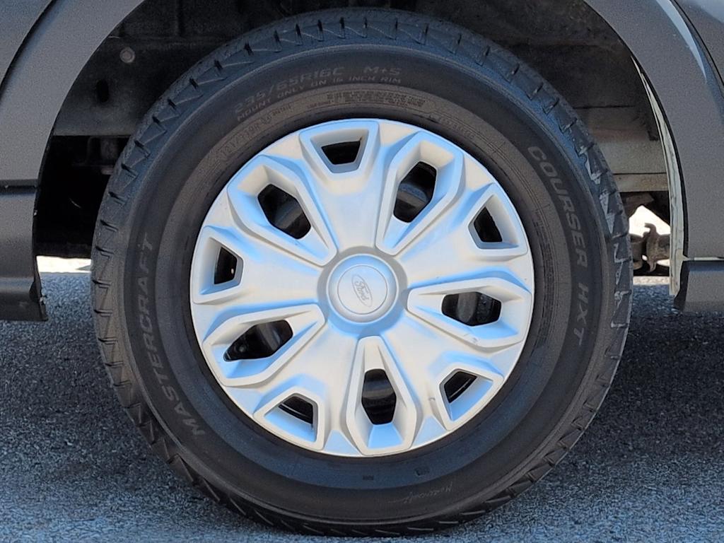 Thumbnail: 2016 Ford Transit Series - 8