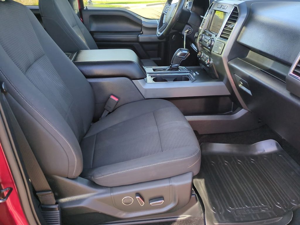 Thumbnail: 2017 Ford F-150 - 11