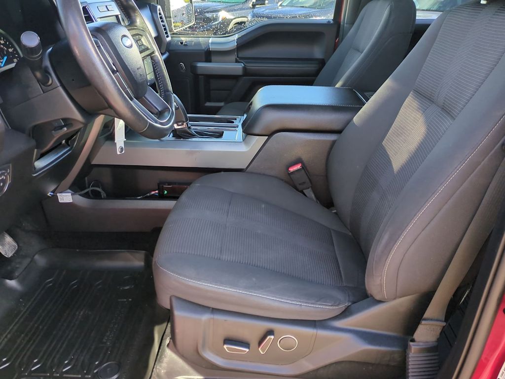 Thumbnail: 2017 Ford F-150 - 10