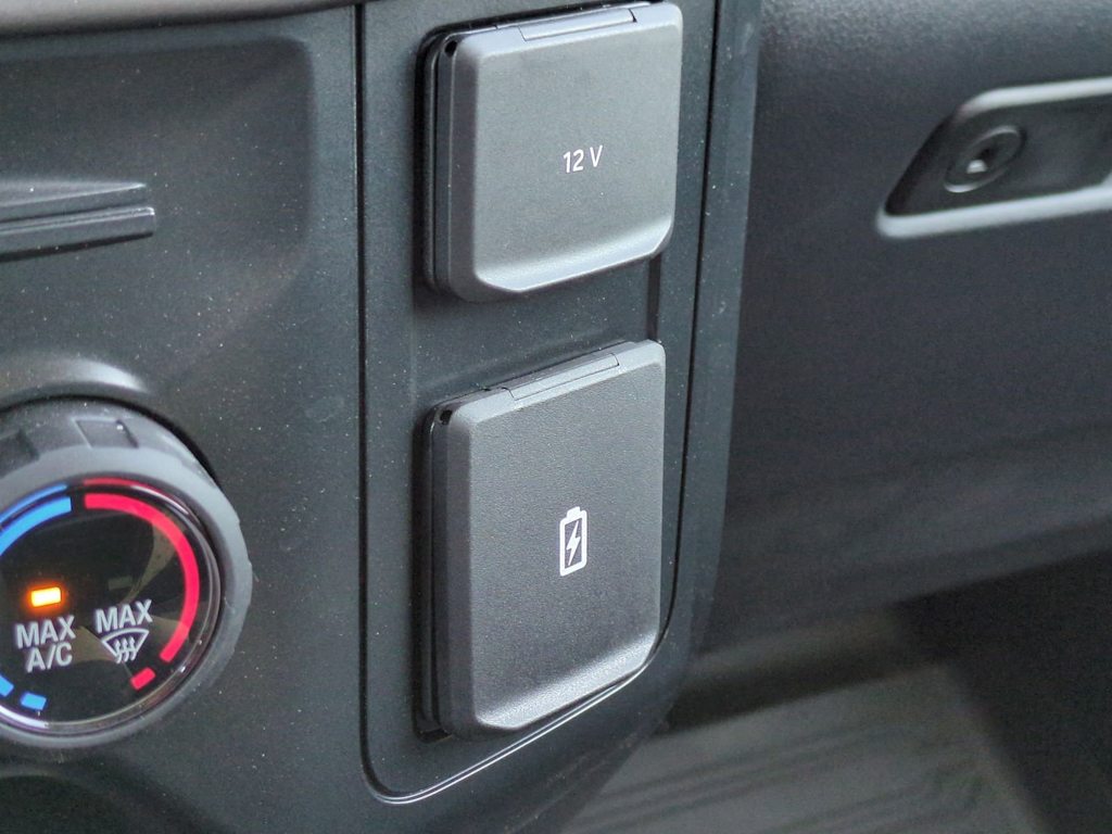 Thumbnail: 2025 Ford F-150 - 32