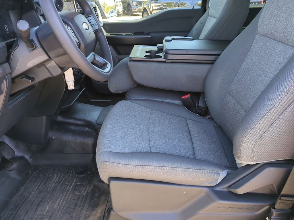 Thumbnail: 2025 Ford F-150 - 10