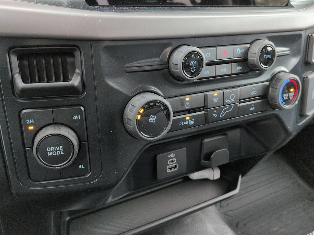 Thumbnail: 2025 Ford F-150 - 34