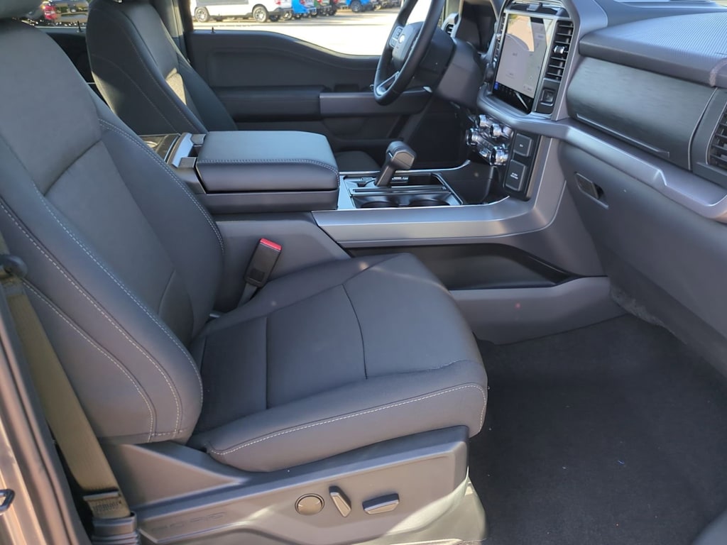 Thumbnail: 2025 Ford F-150 - 11