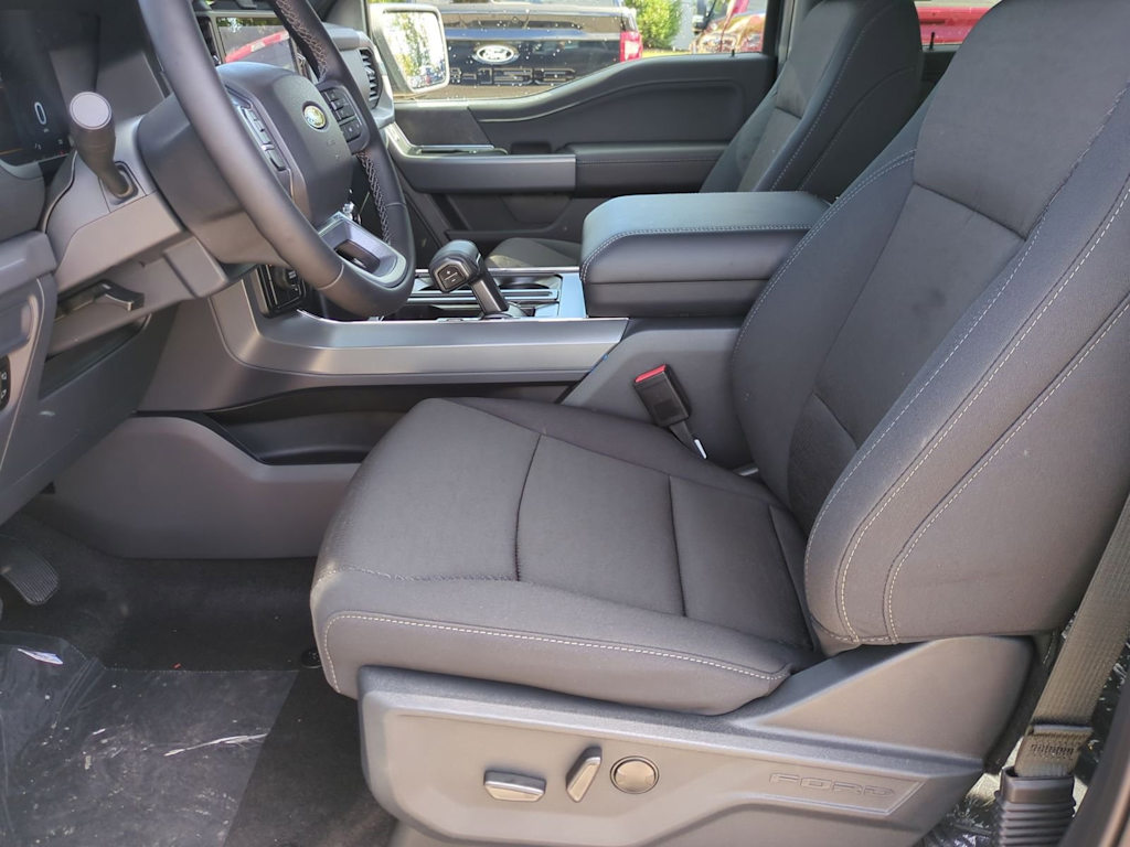 Thumbnail: 2025 Ford F-150 - 10