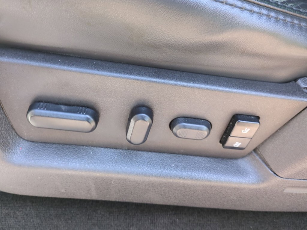 Thumbnail: 2012 Ford F-150 - 19