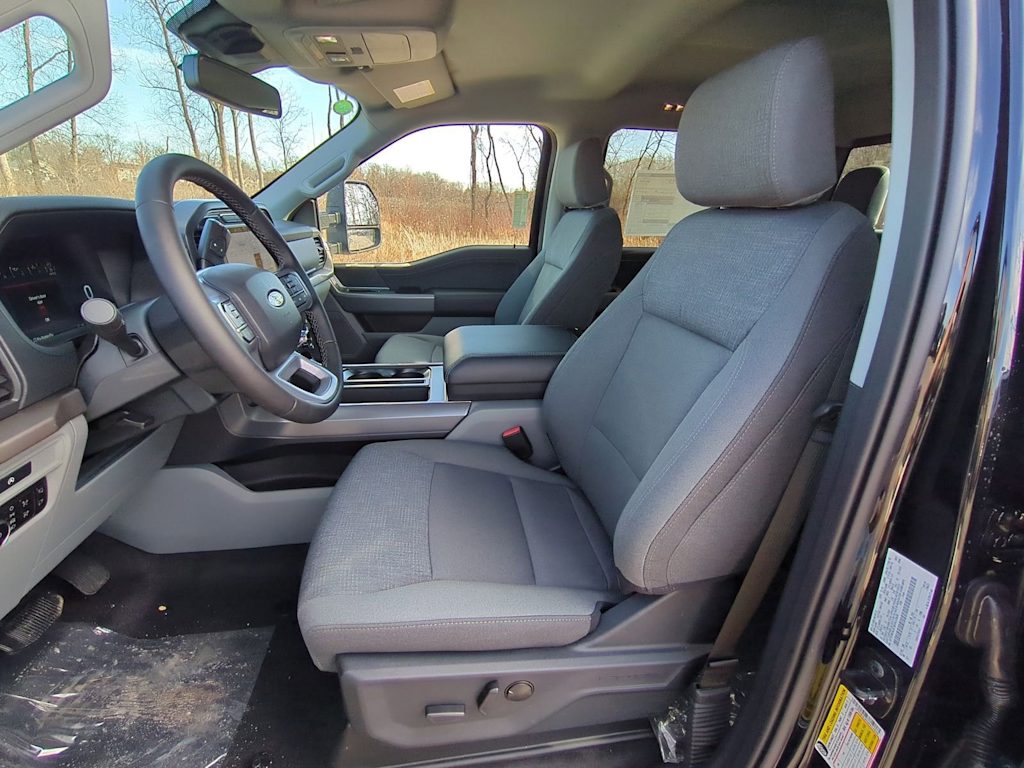 Thumbnail: 2025 Ford F-150 - 10