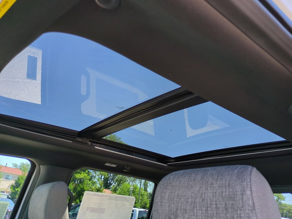 Thumbnail: 2025 Ford F-150 - 25