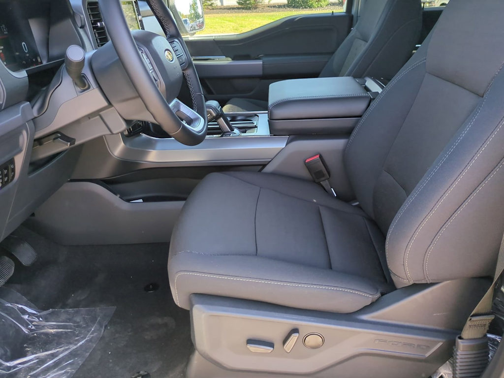 Thumbnail: 2025 Ford F-150 - 10