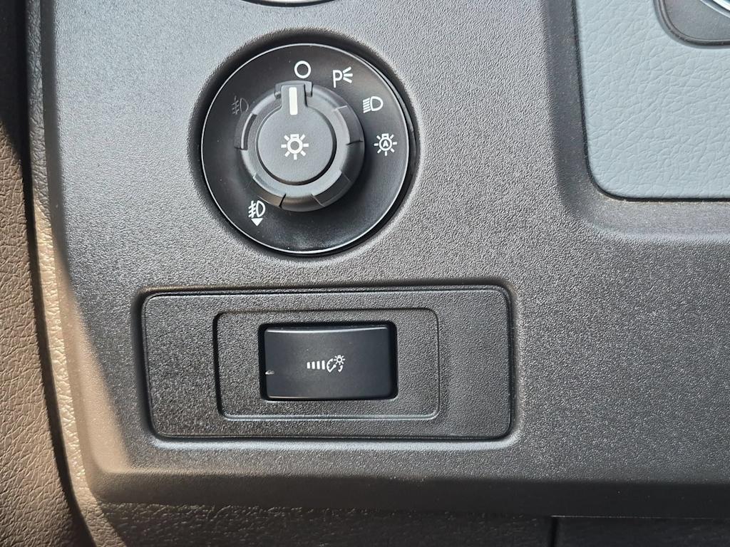 Thumbnail: 2014 Ford F-150 - 30