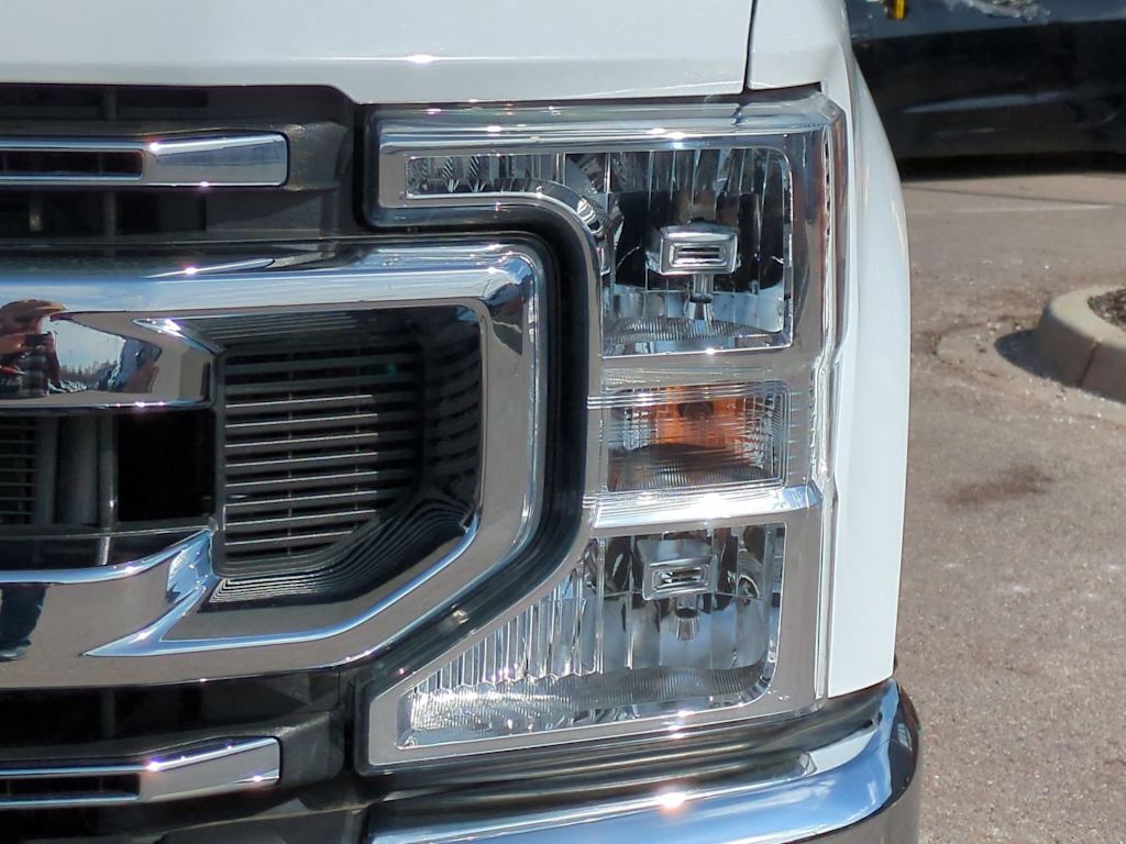 2022 Ford F-350 XL 22