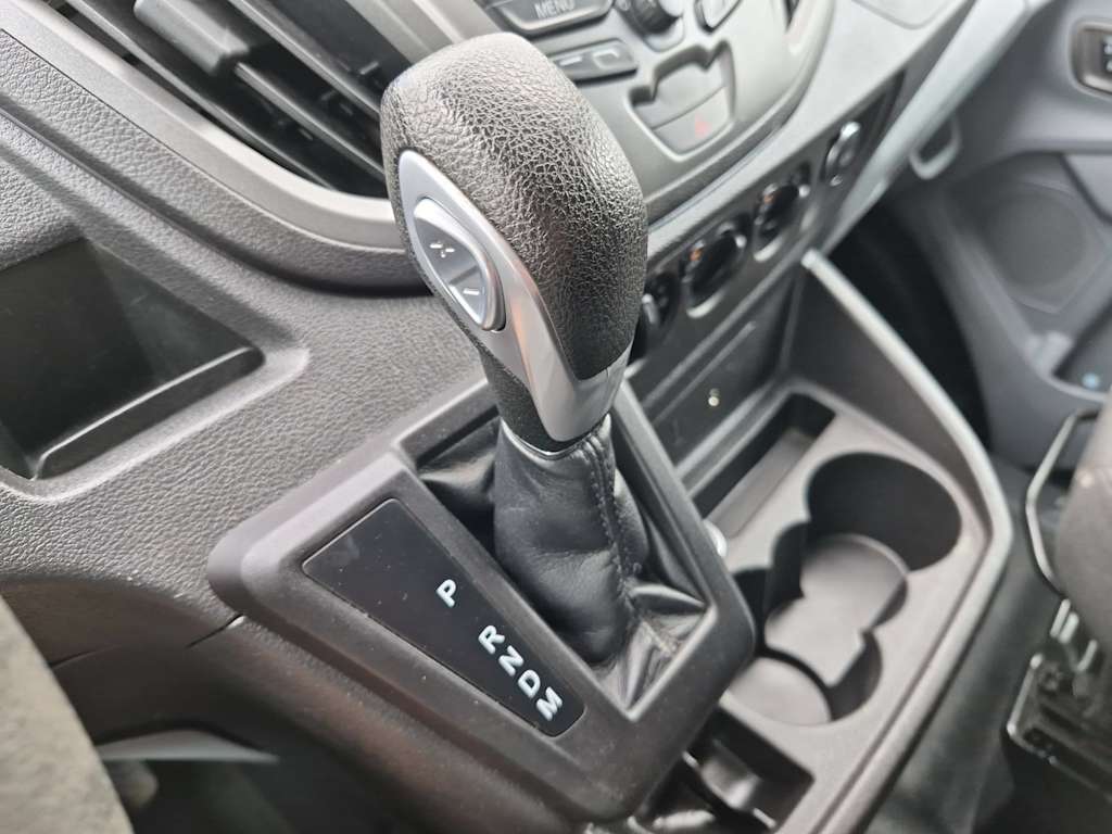 Thumbnail: 2015 Ford Transit Series - 33