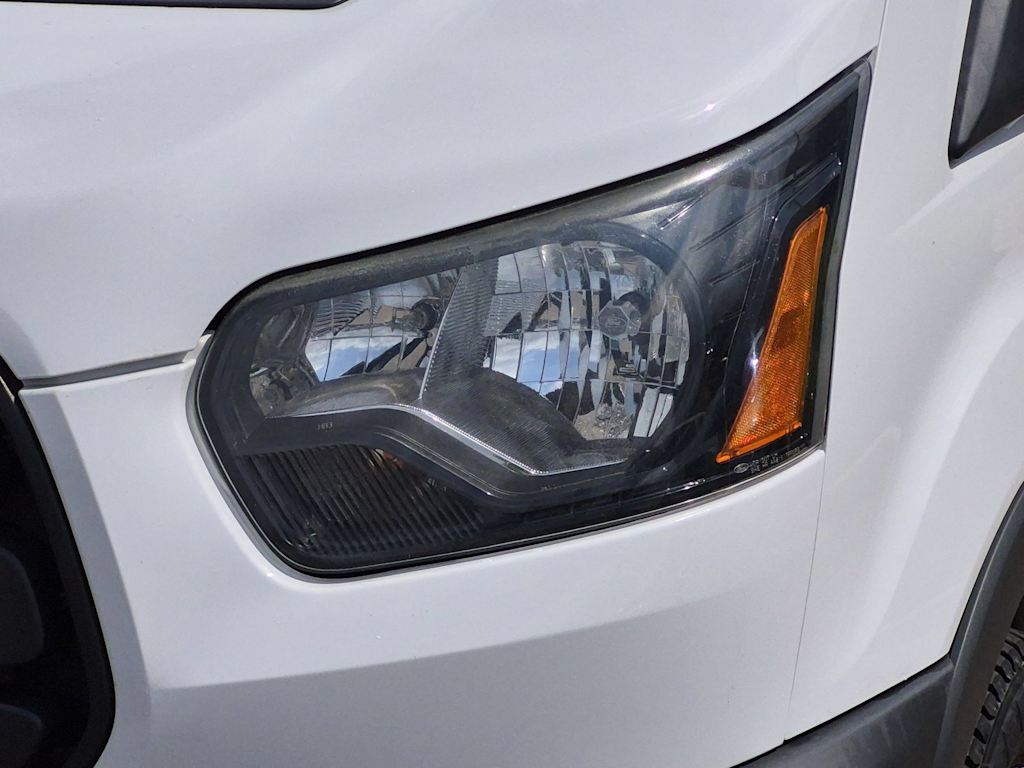 Thumbnail: 2015 Ford Transit Series - 22