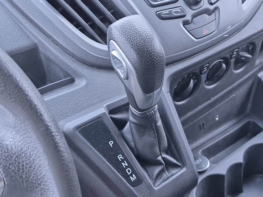 Thumbnail: 2015 Ford Transit Series - 34