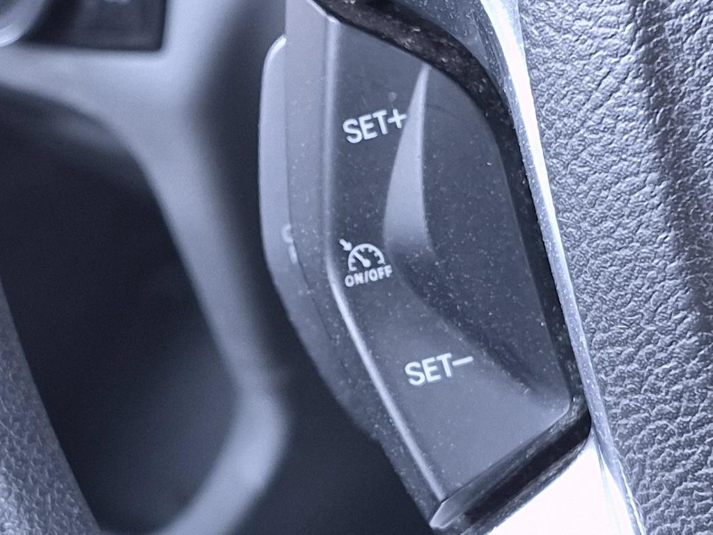 Thumbnail: 2015 Ford Transit Series - 28