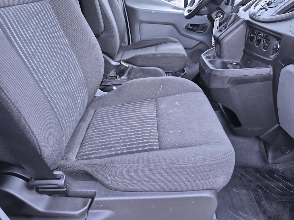 Thumbnail: 2015 Ford Transit Series - 9