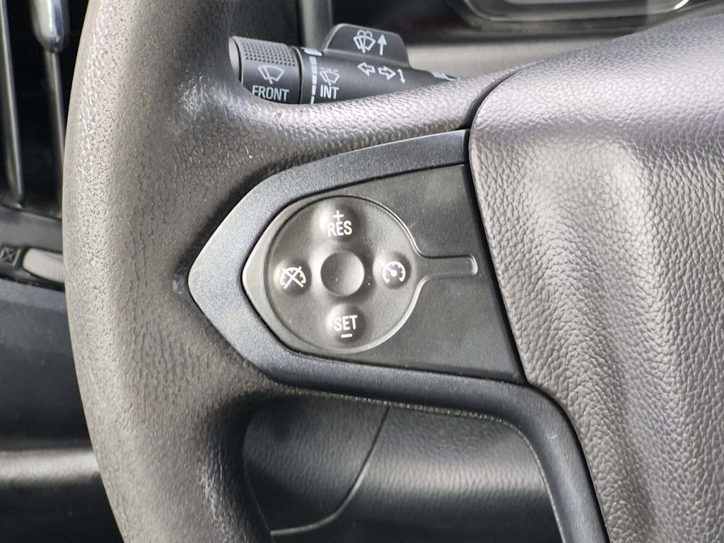 Thumbnail: 2017 Chevrolet Silverado 2500 - 27