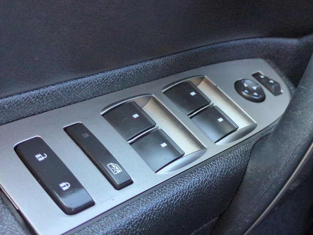 Thumbnail: 2013 Chevrolet Silverado 1500 - 31