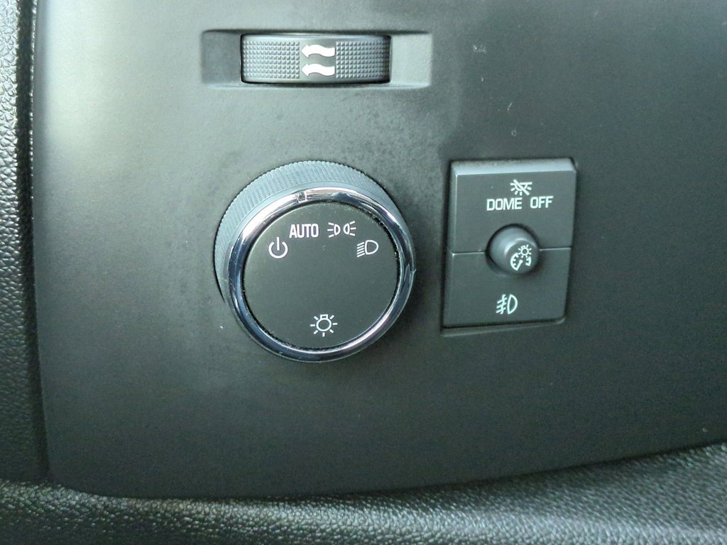 Thumbnail: 2013 Chevrolet Silverado 1500 - 30