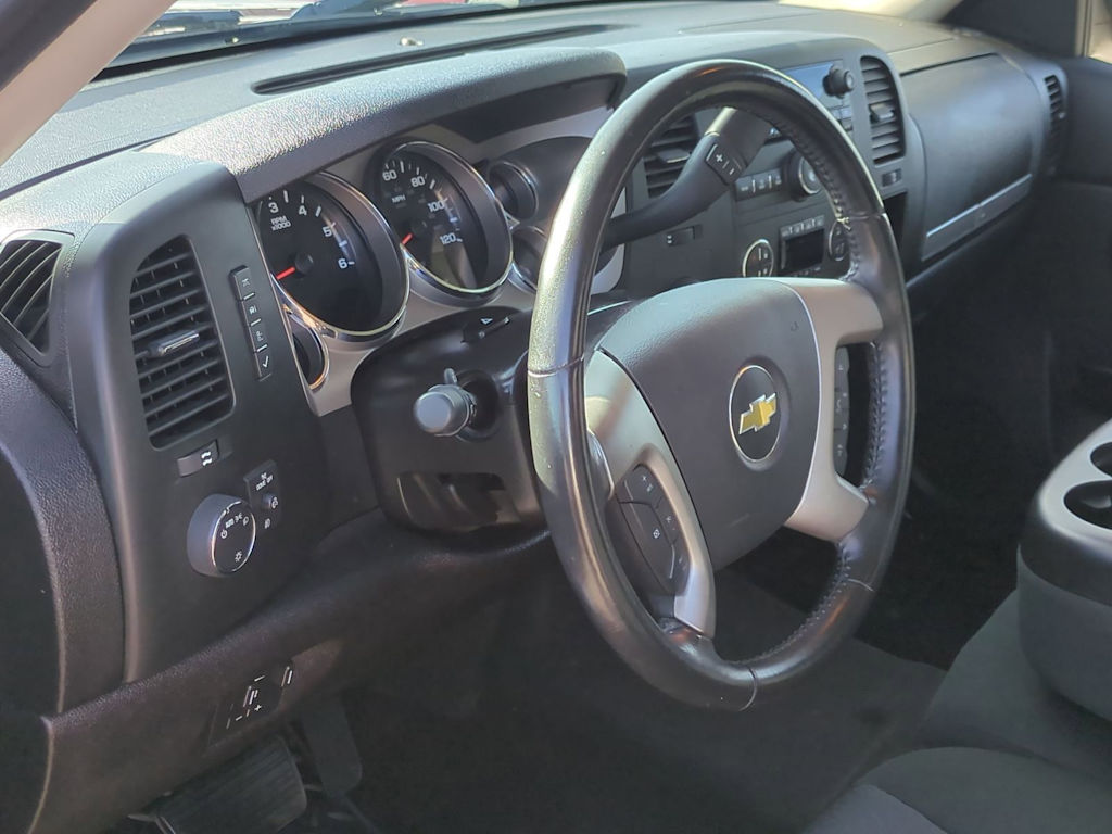 Thumbnail: 2013 Chevrolet Silverado 1500 - 2