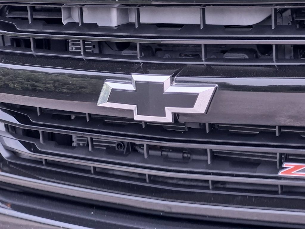 Thumbnail: 2017 Chevrolet Silverado 1500 - 22