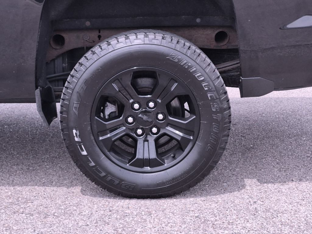 Thumbnail: 2017 Chevrolet Silverado 1500 - 8