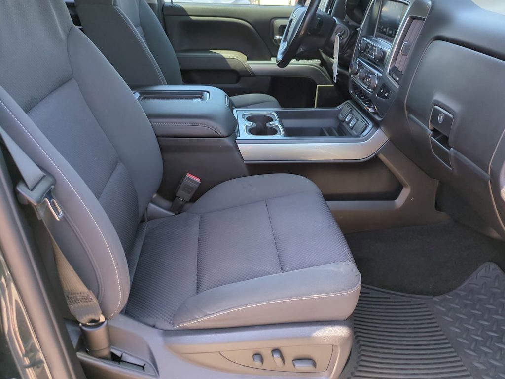 Thumbnail: 2018 Chevrolet Silverado 1500 - 11