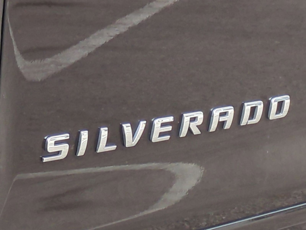 Thumbnail: 2018 Chevrolet Silverado 1500 - 23
