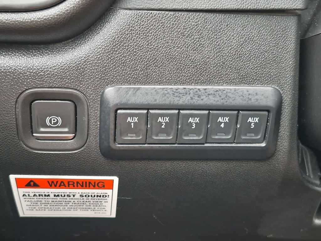 Thumbnail: 2024 GMC Sierra 3500 - 27