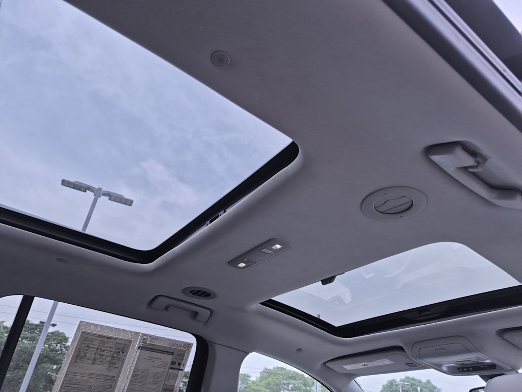 Thumbnail: 2017 GMC Acadia - 28