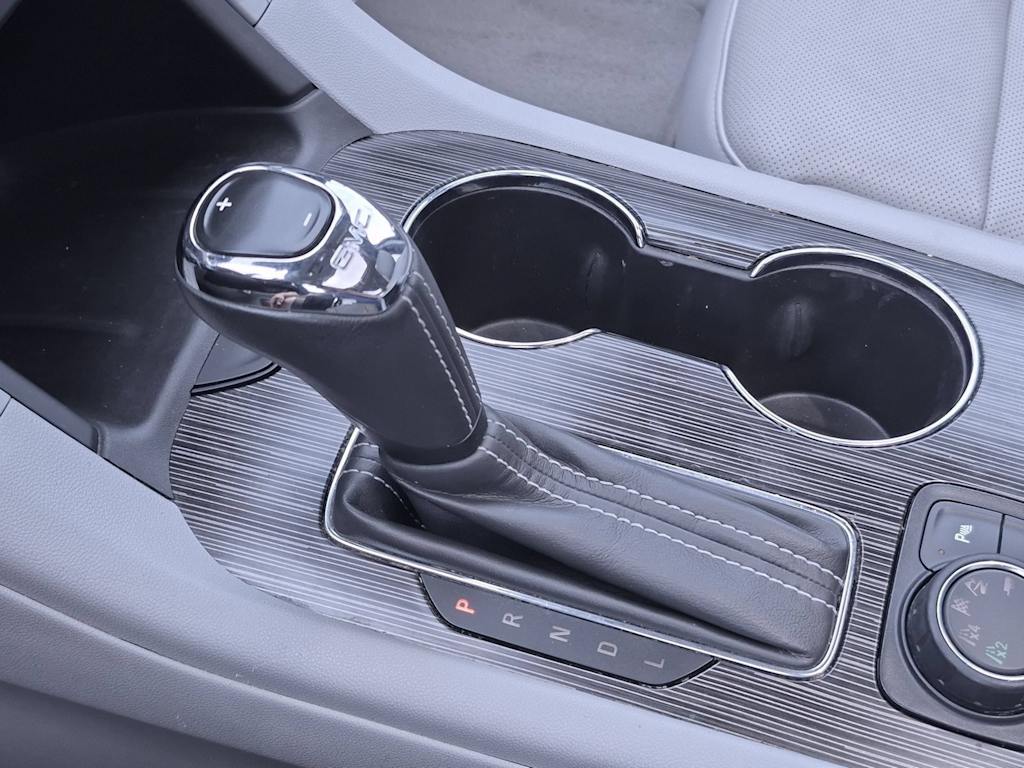 Thumbnail: 2017 GMC Acadia - 37