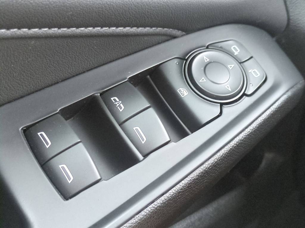 Thumbnail: 2023 Chevrolet Traverse - 32