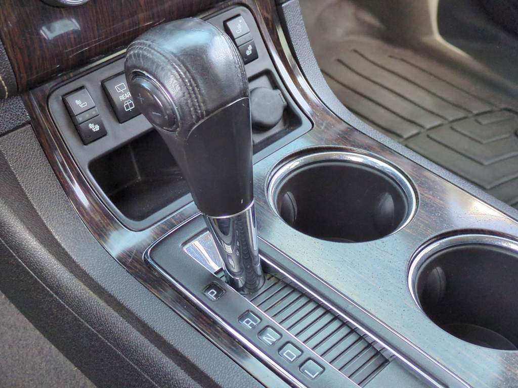 Thumbnail: 2015 Chevrolet Traverse - 16
