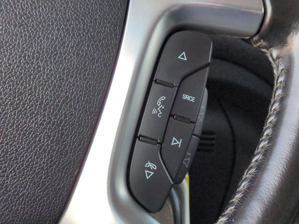 Thumbnail: 2015 Chevrolet Traverse - 31