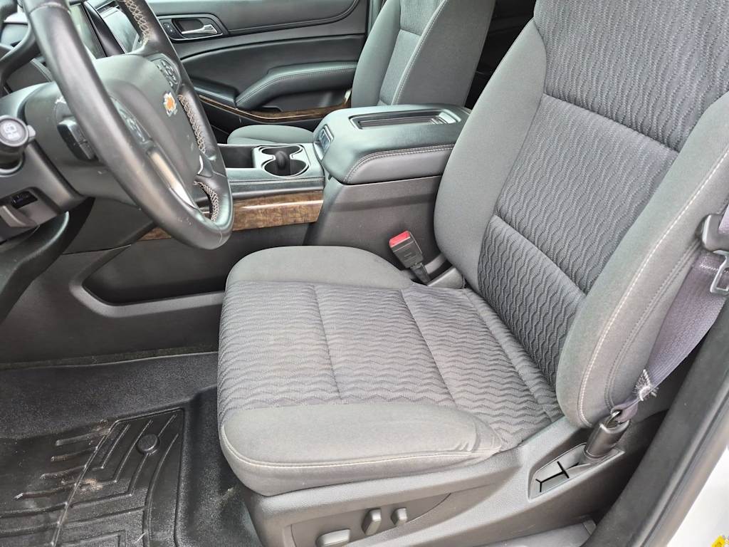 Thumbnail: 2016 Chevrolet Tahoe - 10