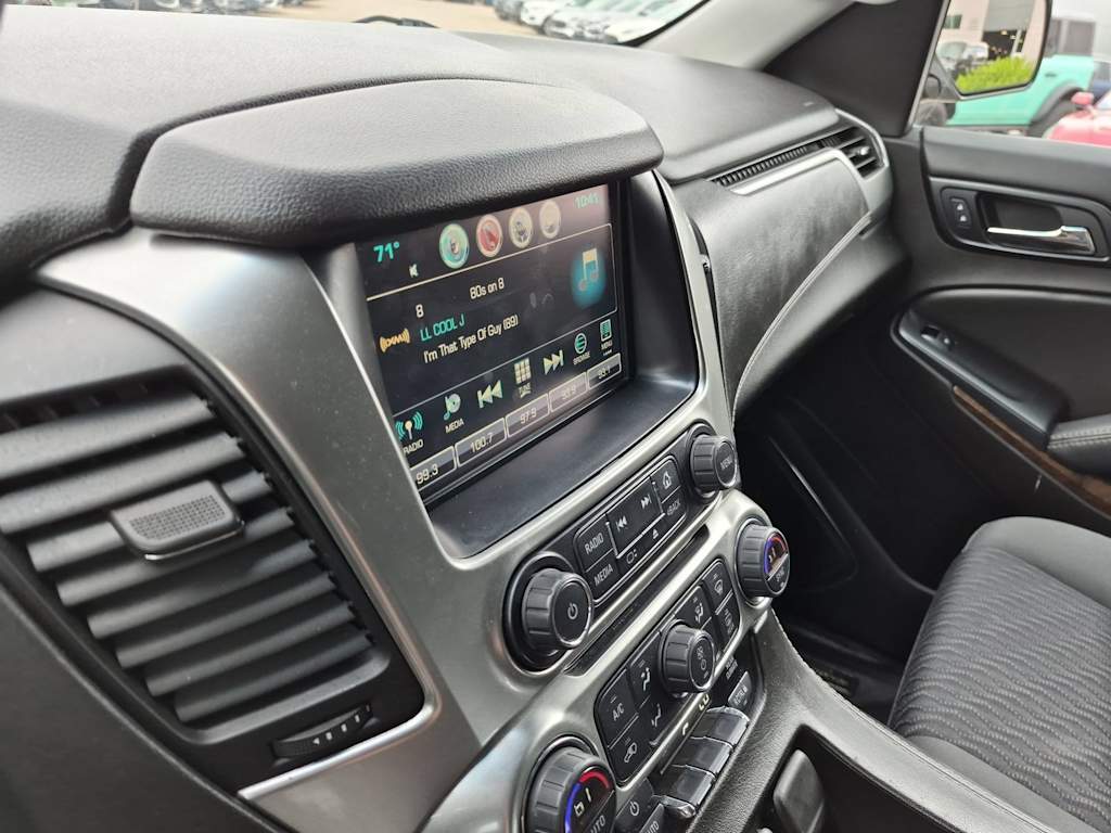 Thumbnail: 2016 Chevrolet Tahoe - 14