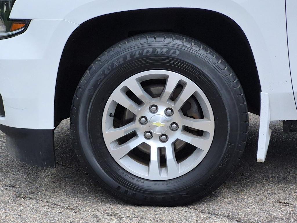 Thumbnail: 2016 Chevrolet Tahoe - 8