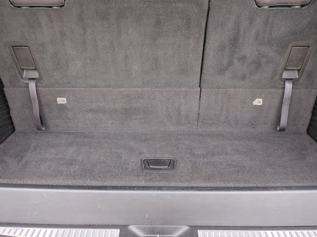 Thumbnail: 2015 Chevrolet Tahoe - 35