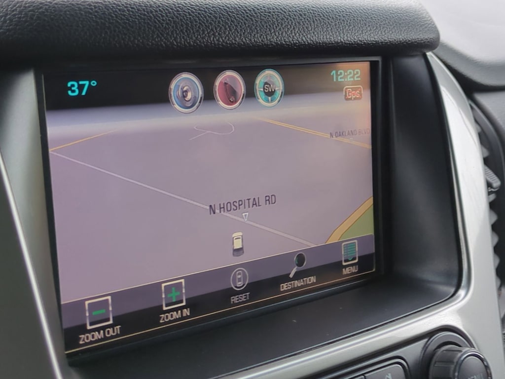 Thumbnail: 2015 Chevrolet Tahoe - 30