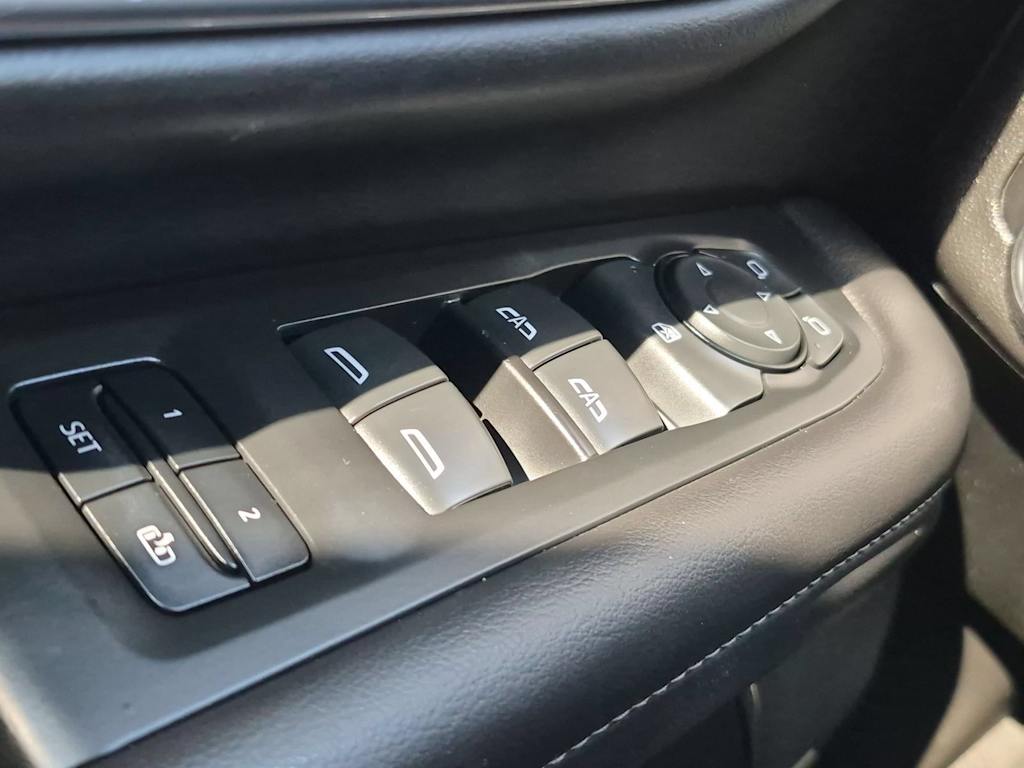 Thumbnail: 2021 Chevrolet Tahoe - 31