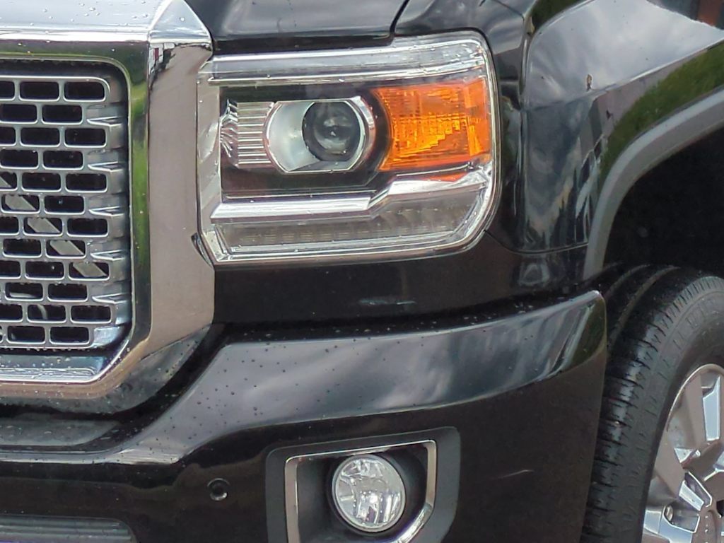 Thumbnail: 2017 GMC Sierra 2500 - 21
