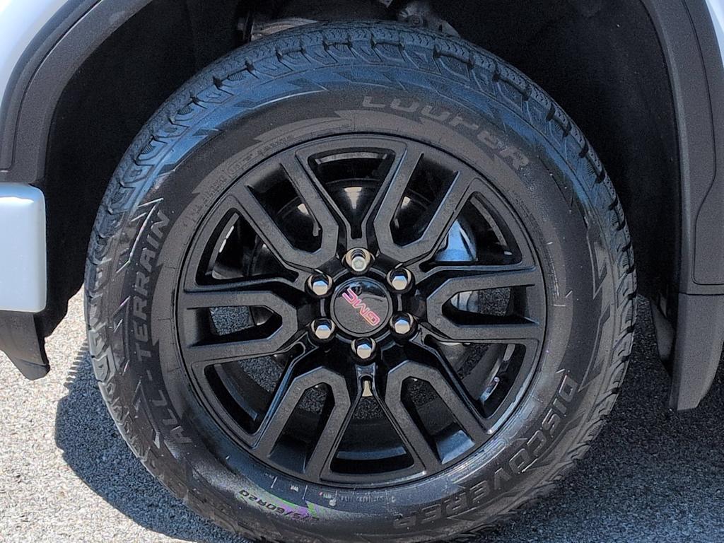 Thumbnail: 2022 GMC Sierra 1500 - 23