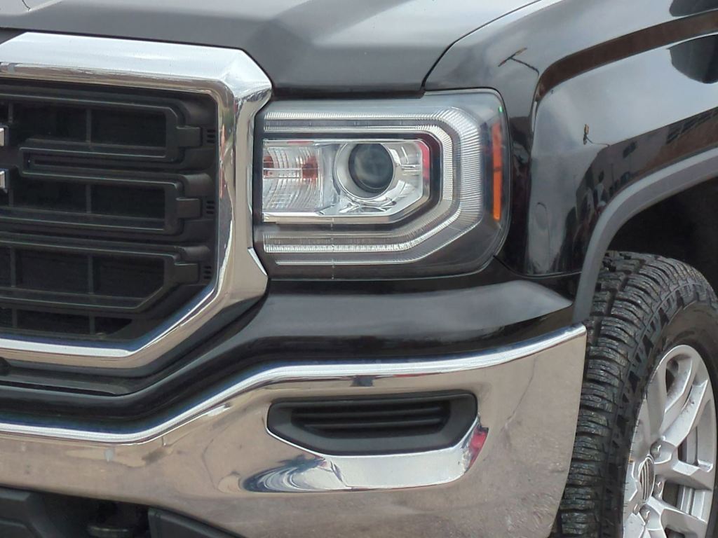 Thumbnail: 2017 GMC Sierra 1500 - 22