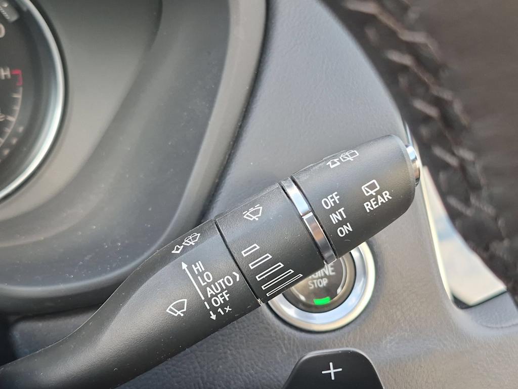 Thumbnail: 2022 Cadillac XT4 - 33
