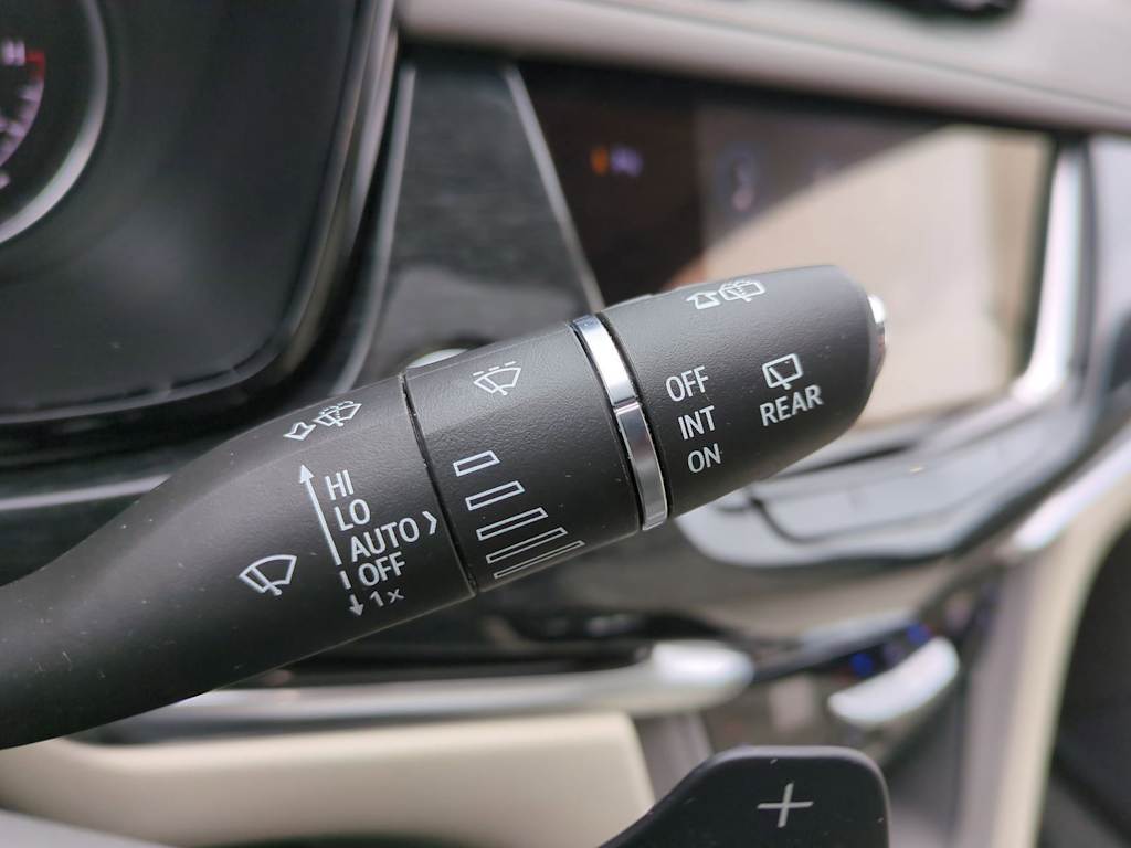 Thumbnail: 2022 Cadillac XT6 - 35