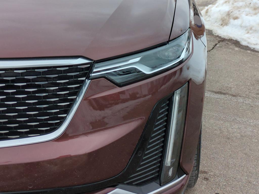 Thumbnail: 2022 Cadillac XT6 - 24