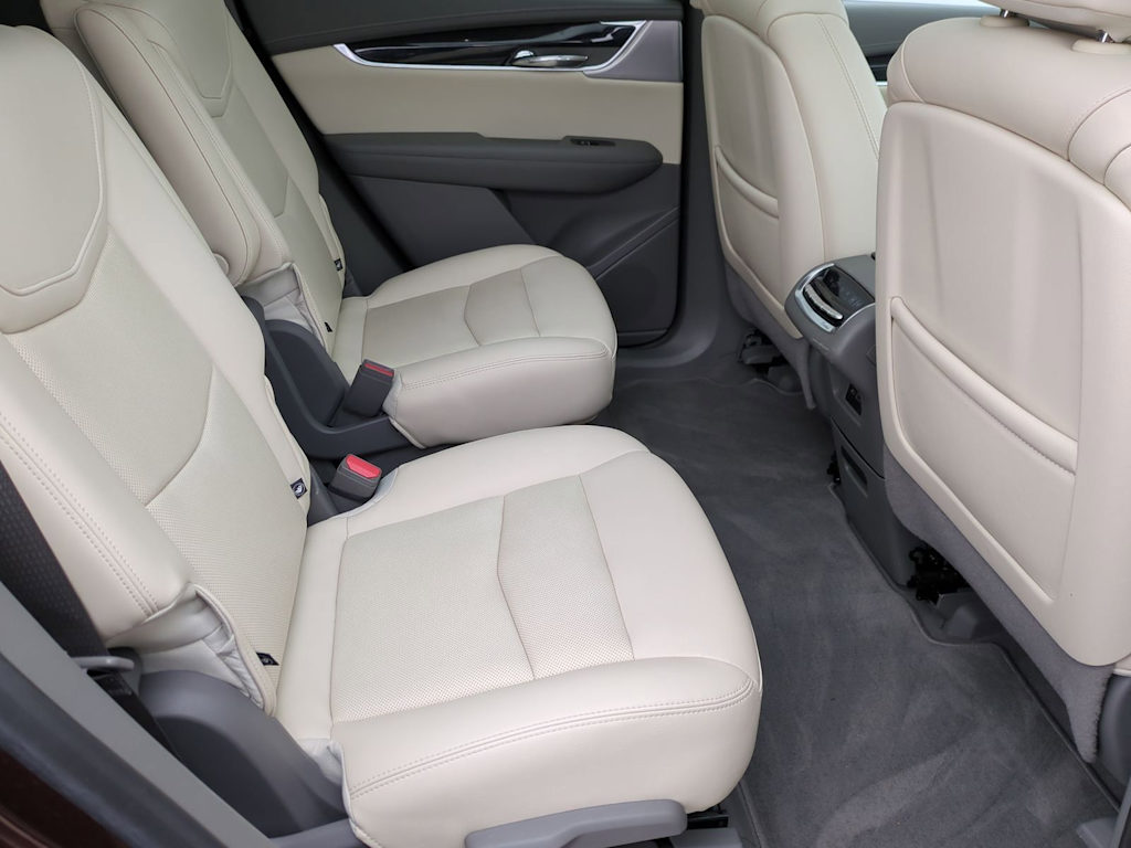 Thumbnail: 2022 Cadillac XT6 - 29