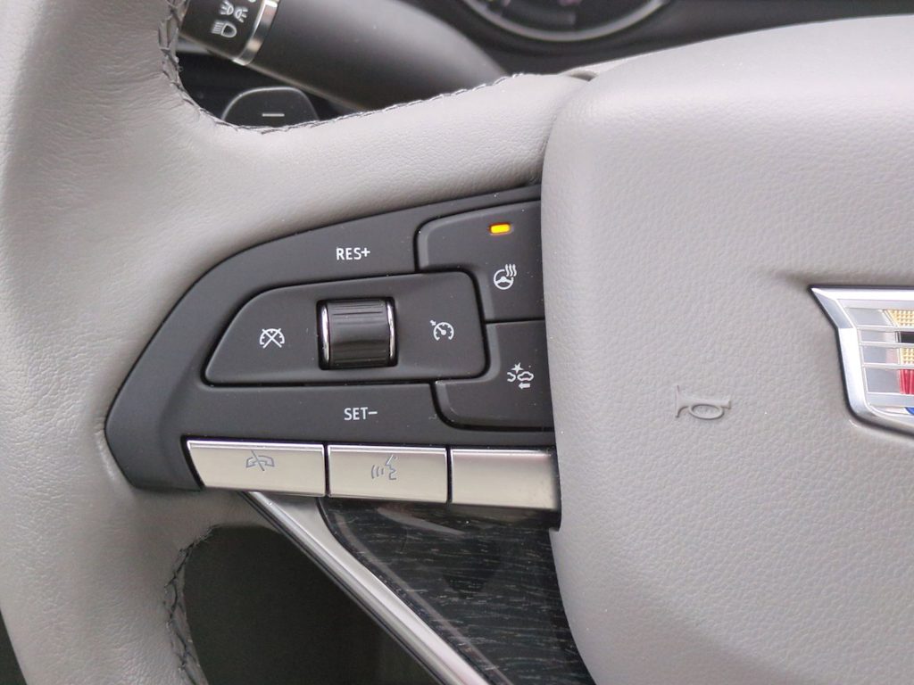 Thumbnail: 2022 Cadillac XT6 - 33