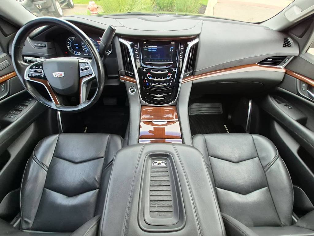 Thumbnail: 2019 Cadillac Escalade - 9