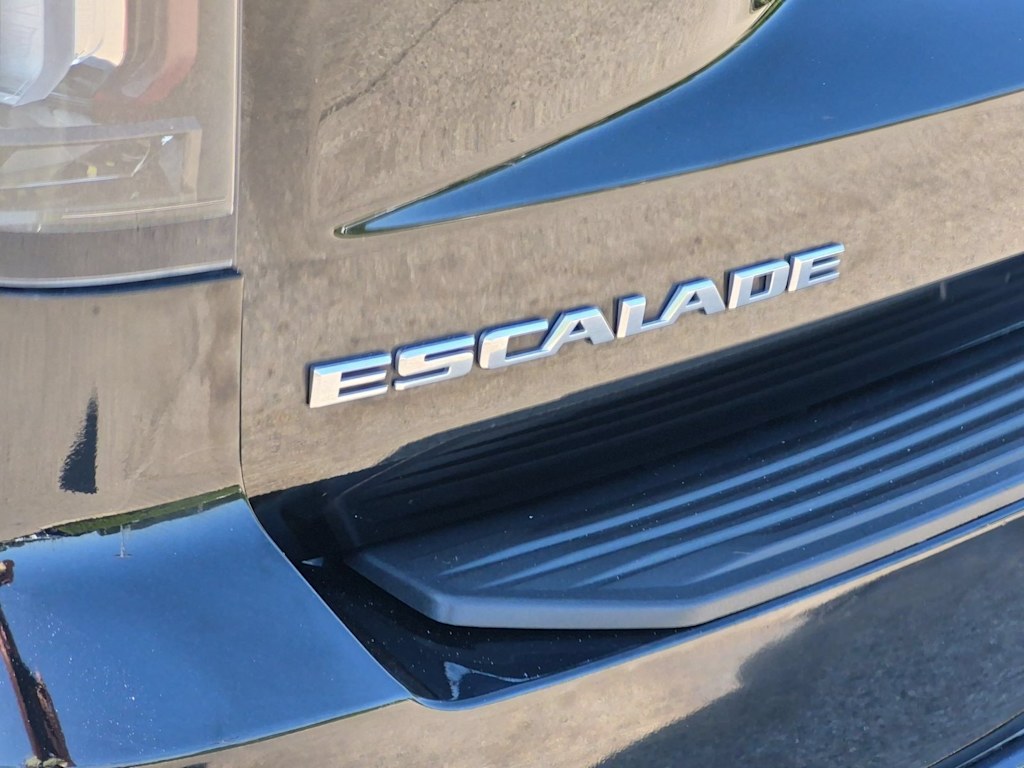 Thumbnail: 2021 Cadillac Escalade - 22